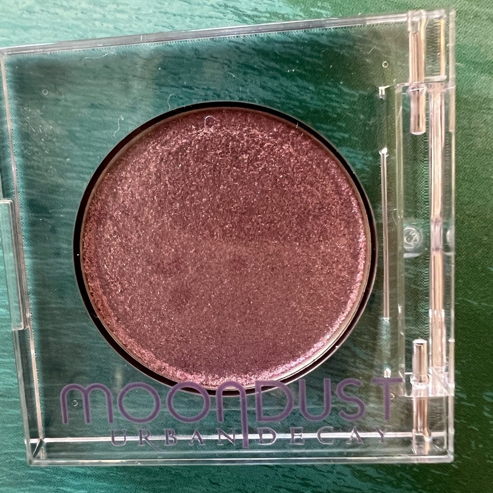 URBAN DECAY EYESHADOW - Picture 6 of 8